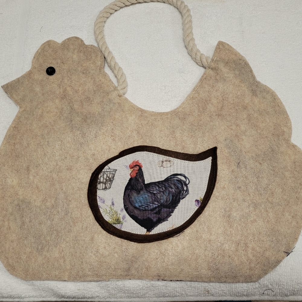 Chicken shaped felt purse